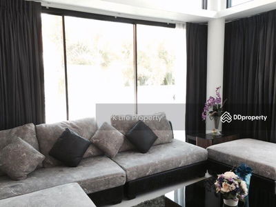 Gehäuse In Ban Ratsada, Thailand Gehäuse In Ban Ratsada, Thailand