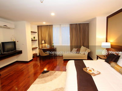 Piyathip Place, Bangkok, Thailand Piyathip Place, Bangkok, Thailand