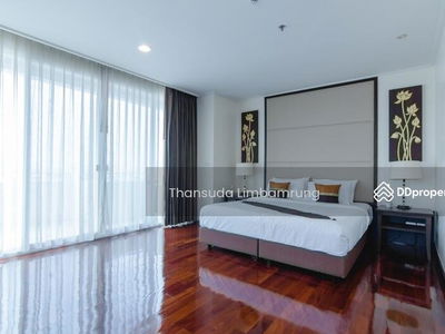 Piyathip Place, Bangkok, Thailand Piyathip Place, Bangkok, Thailand