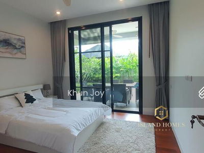 Spacious villa with private pool and large garden, Phuket, Thailand Spacious villa with private pool and large garden, Phuket, Thailand