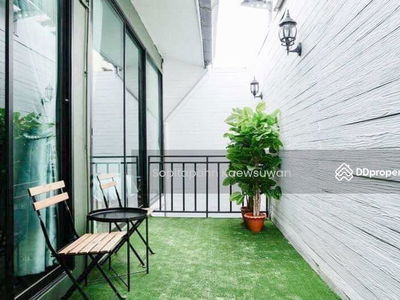 10110, Bangkok, Thailand 10110, Bangkok, Thailand