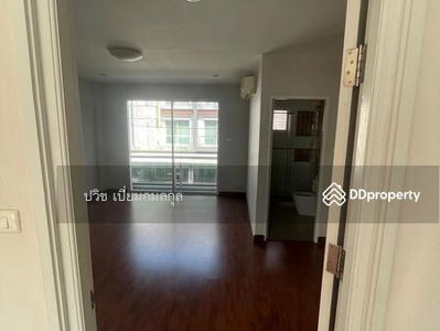 Chuan Chuen Modus Centro, Nonthaburi, Thailand Chuan Chuen Modus Centro, Nonthaburi, Thailand