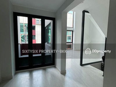 Baan Klang Muang Classe Sukhumvit 77, Bangkok, Thailand Baan Klang Muang Classe Sukhumvit 77, Bangkok, Thailand