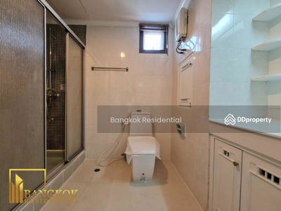 Charan Tower (Charan Tower), Bangkok, Thailand Charan Tower (Charan Tower), Bangkok, Thailand