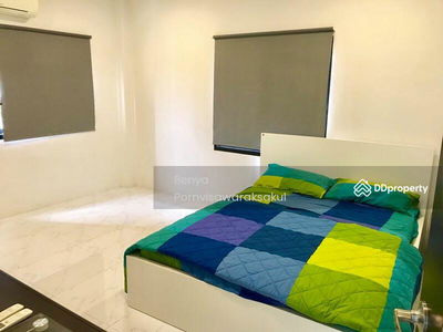 Spacious 4-Br House near BTS Udom Suk, Bangkok, Thailand Spacious 4-Br House near BTS Udom Suk, Bangkok, Thailand