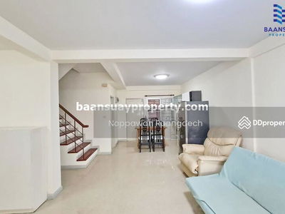 For rent, 3-story townhome, Bangkoknon Road. Near the Purple Line, Tiwanon Intersection Station, Nonthaburi, Thailand For rent, 3-story townhome, Bangkoknon Road. Near the Purple Line, Tiwanon Intersection Station, Nonthaburi, Thailand