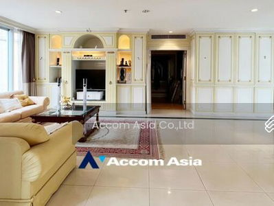 Langsuan Ville, Bangkok, Thailand Langsuan Ville, Bangkok, Thailand