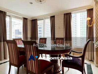 Langsuan Ville, Bangkok, Thailand Langsuan Ville, Bangkok, Thailand