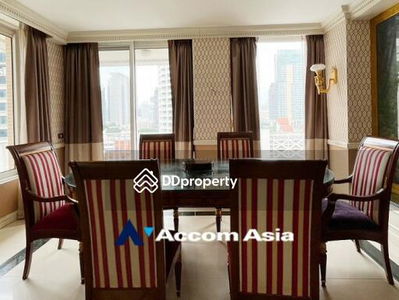 Langsuan Ville, Bangkok, Thailand Langsuan Ville, Bangkok, Thailand