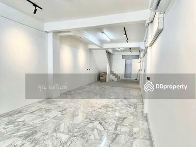 Home Office Sukhumvit 55 Thonglor Soi 14, Bangkok, Thailand Home Office Sukhumvit 55 Thonglor Soi 14, Bangkok, Thailand