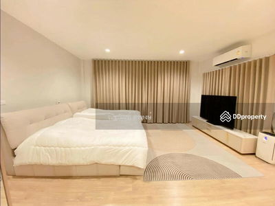 Laddarom Tiwanon, Pathum Thani, Thailand Laddarom Tiwanon, Pathum Thani, Thailand