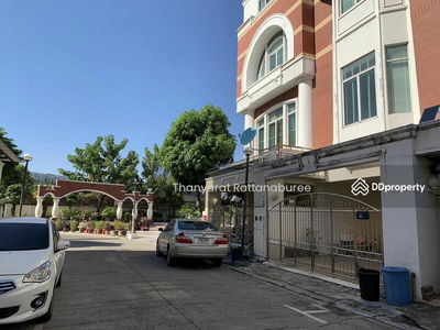 Townhome for rent Located in Sukhumvit 103 Udomsuk, Bangkok, Thailand Townhome for rent Located in Sukhumvit 103 Udomsuk, Bangkok, Thailand