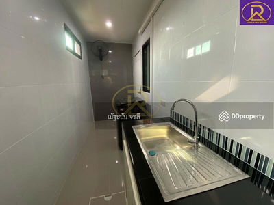 Arinsiri Country Hill, Huai Kapi Subdistrict, Mueang Chon Buri District, Chon Buri Province, Chon Buri, Thailand Arinsiri Country Hill, Huai Kapi Subdistrict, Mueang Chon Buri District, Chon Buri Province, Chon Buri, Thailand