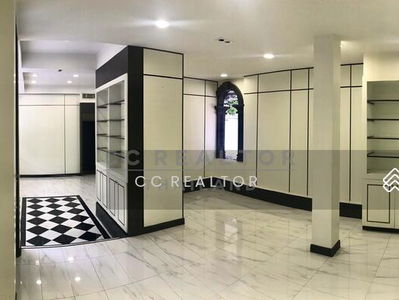 House For Rent Thonglor open Beauty Clinic , Showroom , cafe , Restaurant, Thailand House For Rent Thonglor open Beauty Clinic , Showroom , cafe , Restaurant, Thailand