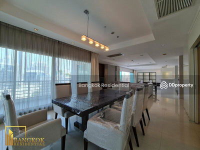 Royal Residence park, Bangkok, Thailand Royal Residence park, Bangkok, Thailand