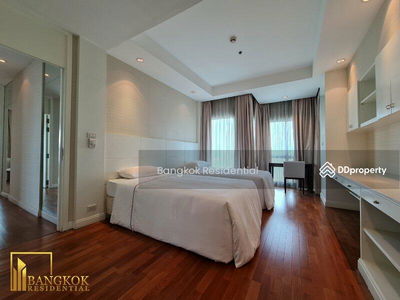 Royal Residence park, Bangkok, Thailand Royal Residence park, Bangkok, Thailand