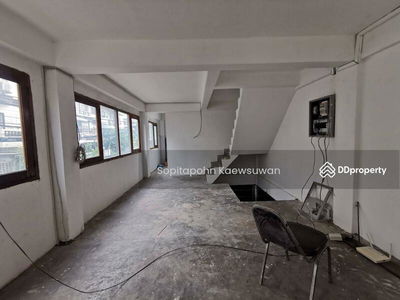 10120, Bangkok, Thailand 10120, Bangkok, Thailand