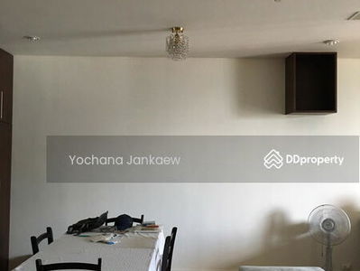 The Royal Saladaeng Condominium, Bangkok, Thailand The Royal Saladaeng Condominium, Bangkok, Thailand