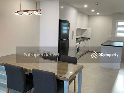 Supalai Place Sukhumvit 39, Bangkok, Thailand Supalai Place Sukhumvit 39, Bangkok, Thailand