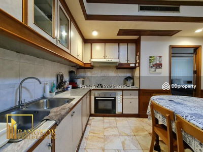 Saranjai Mansion, Bangkok, Thailand Saranjai Mansion, Bangkok, Thailand