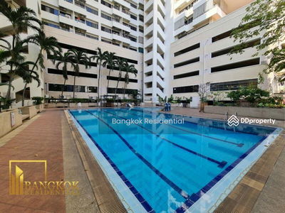 Saranjai Mansion, Bangkok, Thailand Saranjai Mansion, Bangkok, Thailand