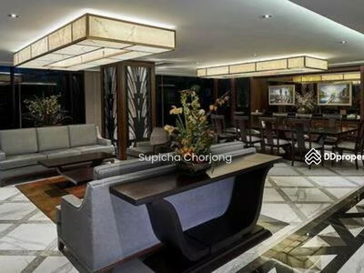 Vanicha Park Langsuan, Bangkok, Thailand Vanicha Park Langsuan, Bangkok, Thailand