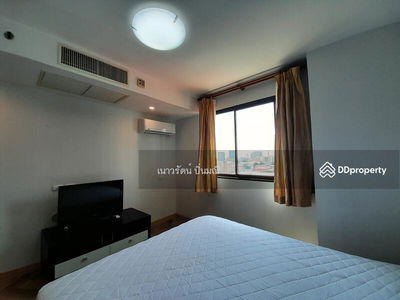 Supalai Oriental Place Sathorn-Suanplu, Bangkok, Thailand Supalai Oriental Place Sathorn-Suanplu, Bangkok, Thailand