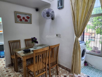 Le Quy Don Street, Vietnam  Le Quy Don Street, Vietnam