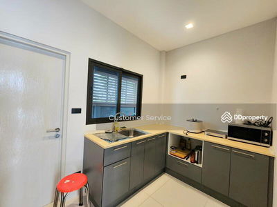 Bangkok Boulevard Vibhavadi, Bangkok, Thailand Bangkok Boulevard Vibhavadi, Bangkok, Thailand