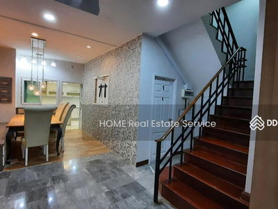 Warathorn Ville Pattanakarn 44 : Warathorn Ville Pattanakarn 44, Bangkok, Thailand Warathorn Ville Pattanakarn 44 : Warathorn Ville Pattanakarn 44, Bangkok, Thailand