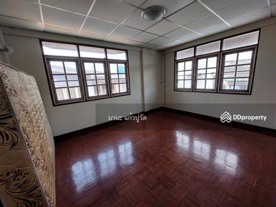 Lat Phrao 41, Bangkok, Thailand Lat Phrao 41, Bangkok, Thailand