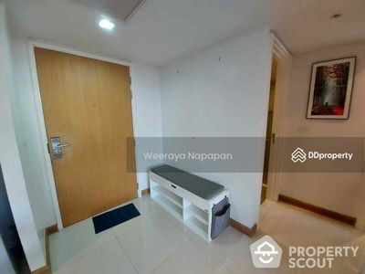 DownTown 49 Sukhumvit, Bangkok, Thailand DownTown 49 Sukhumvit, Bangkok, Thailand