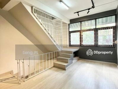 Townhouse for rent, 4 floors, Sukhumvit 55, Thonglor, Bangkok., Thailand Townhouse for rent, 4 floors, Sukhumvit 55, Thonglor, Bangkok., Thailand