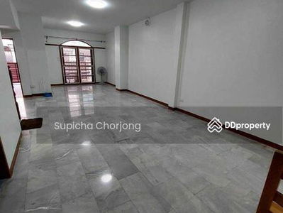 10260, Bangkok, Thailand 10260, Bangkok, Thailand