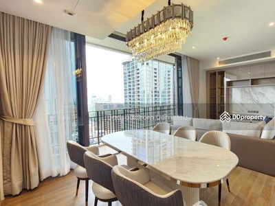 Muniq Langsuan, Bangkok, Thailand Muniq Langsuan, Bangkok, Thailand