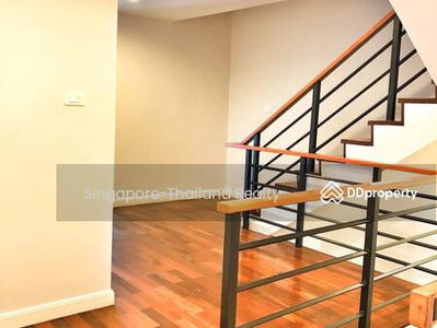 Townhouse Asoke, Bangkok, Thailand Townhouse Asoke, Bangkok, Thailand