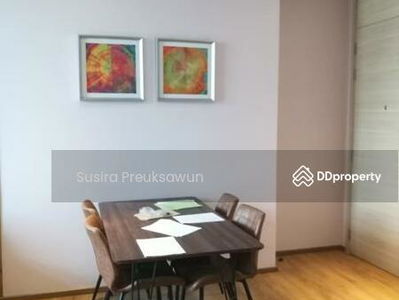 Park Origin Phrom Phong, Bangkok, Thailand Park Origin Phrom Phong, Bangkok, Thailand