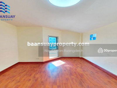 For rent, 3-story townhome, corner unit, Bangkoknon Road. Near the Purple Line, Tiwanon Intersection Station, Nonthaburi, Thailand For rent, 3-story townhome, corner unit, Bangkoknon Road. Near the Purple Line, Tiwanon Intersection Station, Nonthaburi, Thailand