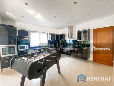 Perfect house for rent with sunset view, Pattaya, Thailand Perfect house for rent with sunset view, Pattaya, Thailand