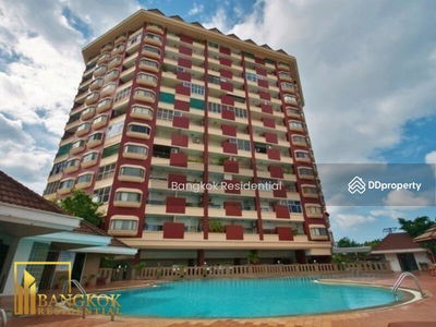 Country Complex Bangna, Bangkok, Thailand Country Complex Bangna, Bangkok, Thailand