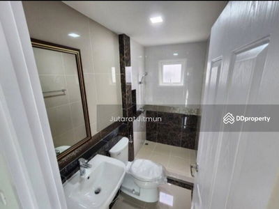 Golden Neo Bangna-Suan Luang, Bangkok, Thailand Golden Neo Bangna-Suan Luang, Bangkok, Thailand