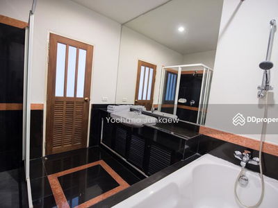 Baan Thirapa, Bangkok, Thailand Baan Thirapa, Bangkok, Thailand