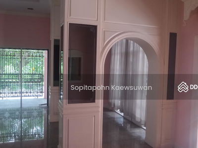 10310, Bangkok, Thailand 10310, Bangkok, Thailand