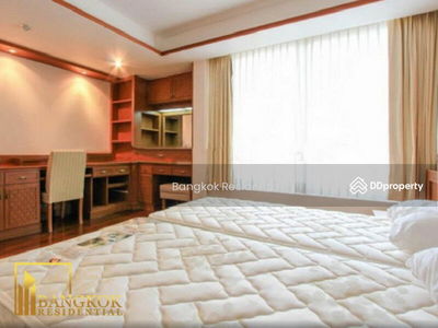 Langsuan Ville, Bangkok, Thailand Langsuan Ville, Bangkok, Thailand