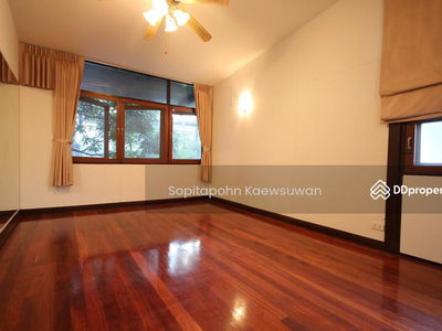 10110, Bangkok, Thailand 10110, Bangkok, Thailand