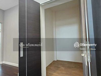 The Gentry Pattanakarn, Bangkok, Thailand The Gentry Pattanakarn, Bangkok, Thailand