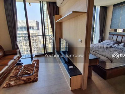 Park Origin Phrom Phong, Bangkok, Thailand Park Origin Phrom Phong, Bangkok, Thailand