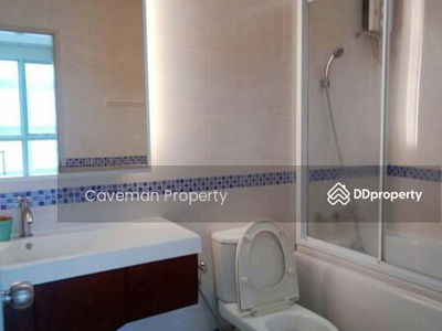 Life @ Sathorn 10, Bangkok, Thailand Life @ Sathorn 10, Bangkok, Thailand