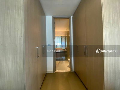 Magnolias Ratchadamri Boulevard, Bangkok, Thailand Magnolias Ratchadamri Boulevard, Bangkok, Thailand