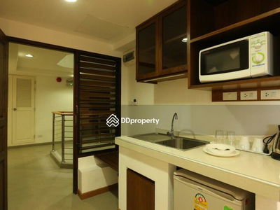 Aree Corner, Bangkok, Thailand Aree Corner, Bangkok, Thailand